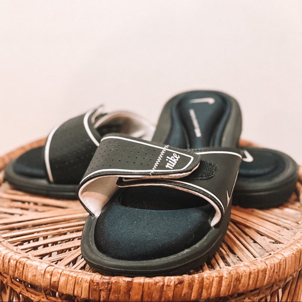 Nike slides